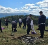 Amenzi pentru picnic pe munte în zone protejate, date de jandarmii prahoveni