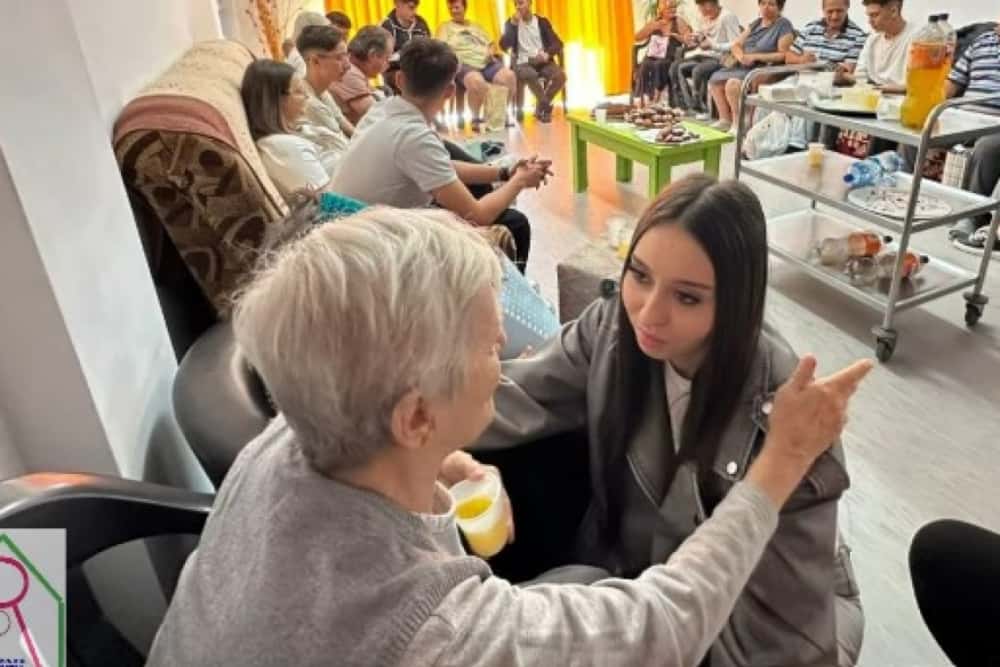 „Adoptă un bunic” – punte între generații, la Centrul Rezidențial pentru Persoane Vârstnice Fîntînele