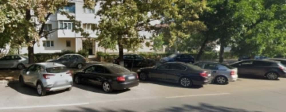 Se schimbă modul de atribuire a locurilor de parcare în Ploiești. Ce prevede proiectul inițiat de primarul Mihai Polițeanu