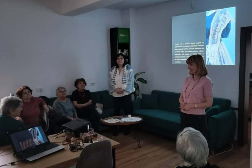 Muzeul Județean de Istorie și Arheologie Prahova susține programe dedicate seniorilor: artă, socializare și vitalitate la vârsta a treia