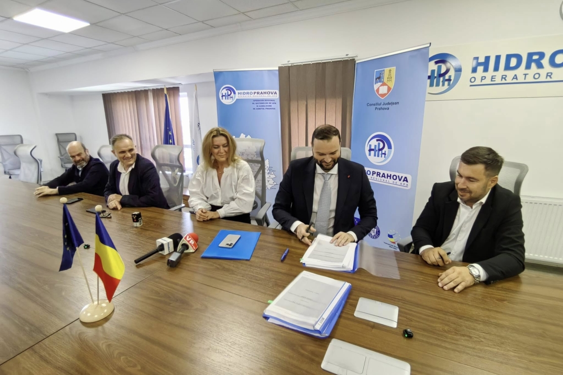 Hidro Prahova investește în modernizarea rețelelor de apă și canalizare: două noi contracte semnate, pentru Vălenii de Munte și zona Cerașu