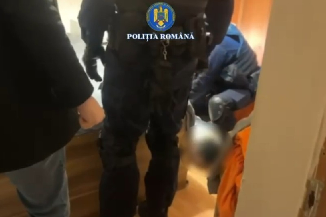 O prahoveancă de 61 de ani a picat în plasa unui nigerian. I-a dat bărbatului o adevărată avere!