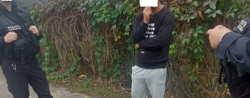 Un bărbat din Prahova, amendat pentru obscenități în public, în zona Gării de Vest din Ploiești