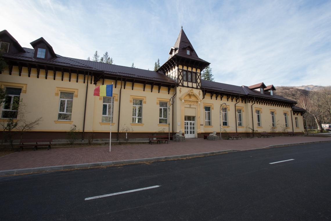 Reacția Spitalului din Sinaia la acuzațiile de malpraxis. Conducerea promite transparență și cooperare totală în anchetă