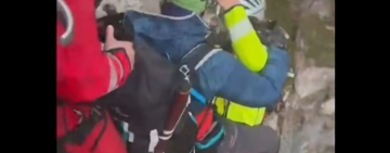 Misiune contracronometru în Bucegi: un turist de 64 de ani, recuperat de salvamontiștii prahoveni de pe un traseu extrem