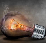 Facturile la energie electrică se majorează din nou de astăzi