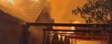 Incendiu puternic la o locuință din comuna Fulga – pericol de explozie din cauza buteliilor