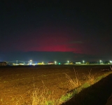 Aurora boreală, spectacol rar pe cerul sudului României. Furtuna solară de intensitate mare a făcut vizibil fenomenul la latitudini neobișnuite