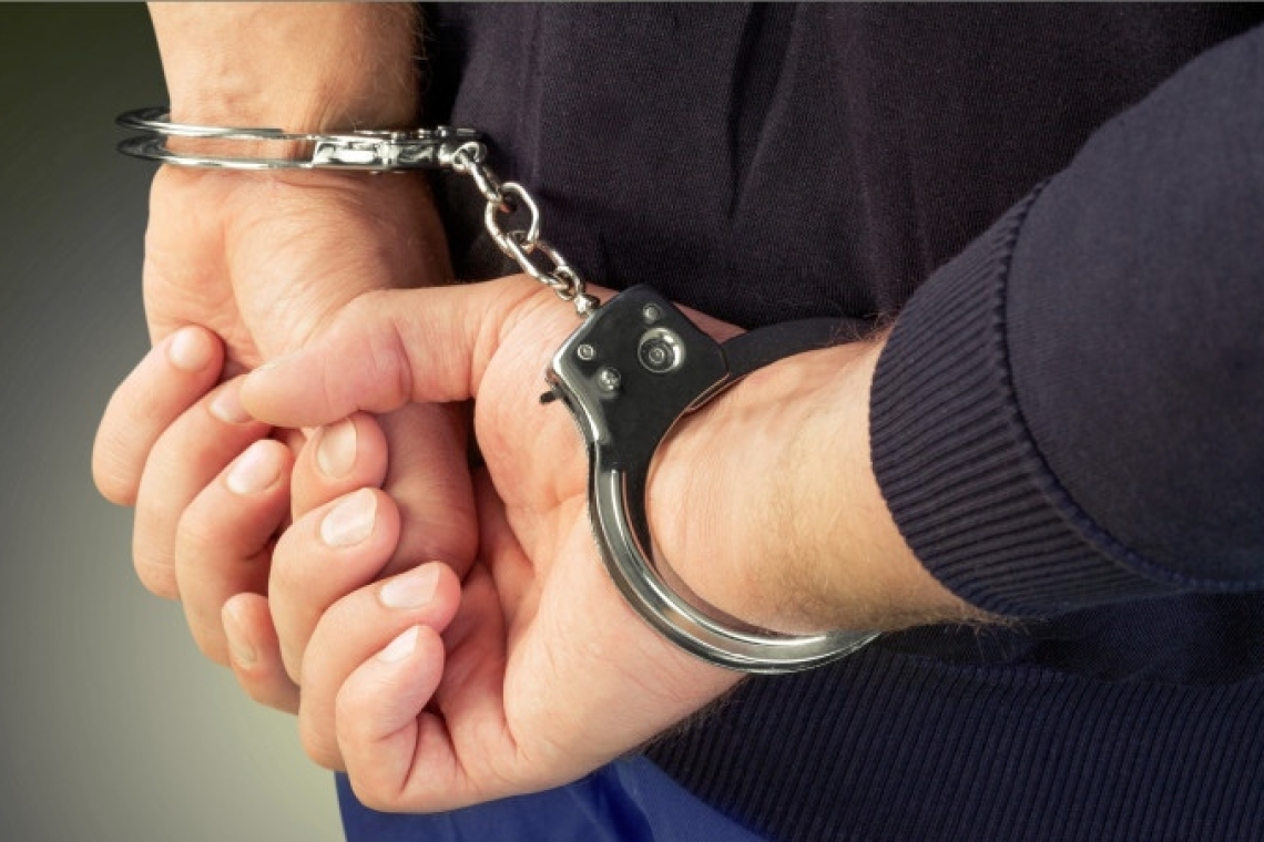 Bărbat cercetat pentru pornografie infantilă de polițiștii prahoveni