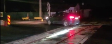 Circulația pe DN1, în zona trecerii la nivel cu calea ferată de la Movila Vulpii, a fost redeschisă înainte de termenul anunțat inițial