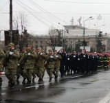Ploieștiul sărbătorește Ziua Națională a României prin ceremonii și paradă militară