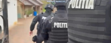 Descinderi la traficanți de artificii periculoase: percheziții în Prahova și Ilfov