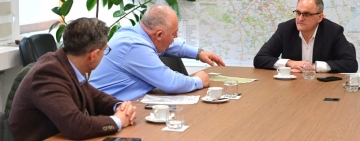 Surse alternative de apă pentru Câmpina, Poiana Câmpina și Breaza. Consiliul Județean analizează preluarea unor puțuri Petrom