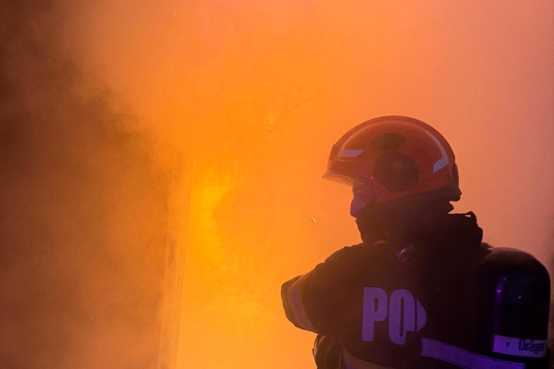 Incendiu, în a doua zi de Crăciun, la o casă din Boldești-Scăeni