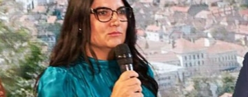 Adriana Miron, ex-administrator public al Brașovului, condamnată pentru fals intelectual în 2015, a fost numită șef de cabinet al ministrului userist al Economiei