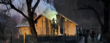 Două incendii izbucnite în Prahova în ultima zi a anului, în Gornet Cuib și Comarnic