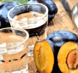 Țuica i-a adus o condamnare unui bărbat din Bușteni!