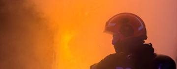 Bărbat mort într-un incendiu izbucnit, sâmbătă seară, la o casă de pe strada Mihai Bravu din Ploiești