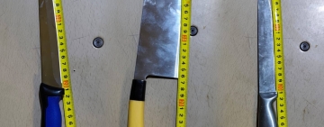 Intervenție a jandarmilor în adăpostul de noapte din Ploiești. Un bărbat amenința cu un satâr oamenii din centrul social