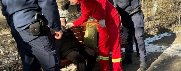 Femeie din comuna Șirna, găsită în stare de inconștiență în zona de sud a Ploieștiului. Jandarmii aflați în patrulare au sunat la 112