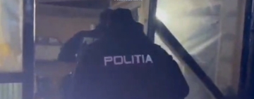 Descinderi matinale ale ”mascaților” în Lipănești. Percheziții într-un dosar de furt calificat