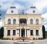 Cum reușește Primăria Câmpina să facă economii importante la factura de energie electrică. Pontul primăriței Irina Mihaela Nistor!