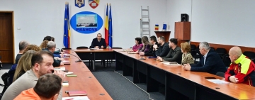 Eficientizarea cheltuielilor publice, pusă din nou în discuție la Consiliul Județean. Ce le cere conducerea CJ instituțiilor din subordine