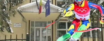 La Azuga NU se desființează clasa a IX-a a Liceului Teoretic, unde s-au pregătit olimpici la schi. Alexandru Ștefănescu este unul dintre ei!