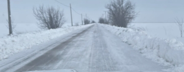 Drumul dintre Baba Ana și Boldești Grădiștea a fost redeschis, duminică dimineață, de la ora 09:30. Traficul se desfășoară în condiții de iarnă