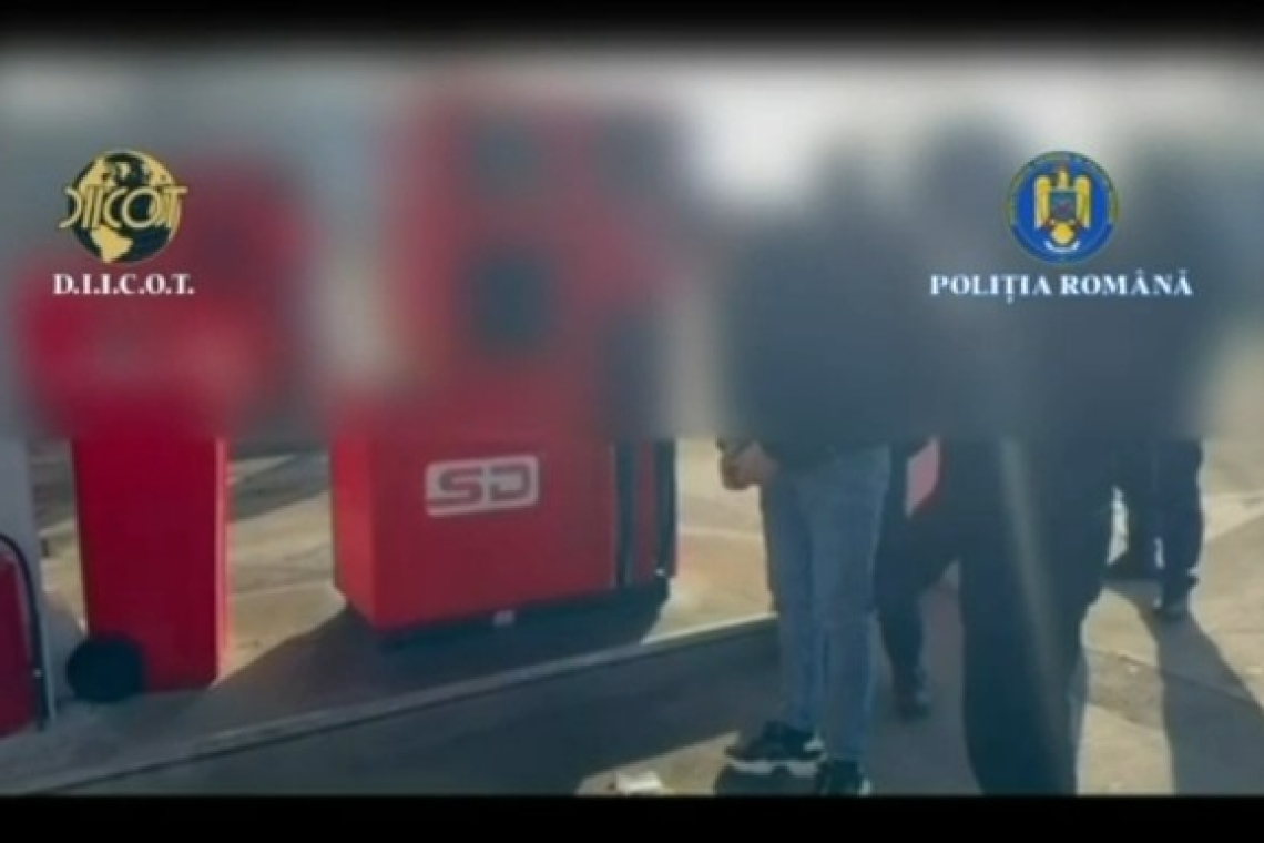 Doi cetățeni bulgari, cercetați de DIICOT și BCCO Ploiești pentru montarea de dispozitive de clonare pe POS-urile din benzinăriile self-service