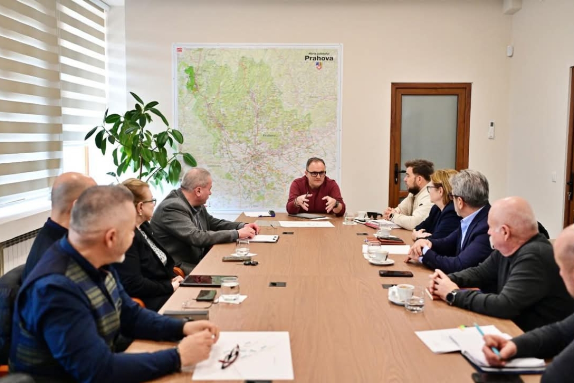 Termene ferme pentru rețeaua de gaze de pe Valea Slănicului. Analiza stadiului proiectului, coordonată de Virgiliu Nanu, președintele CJ