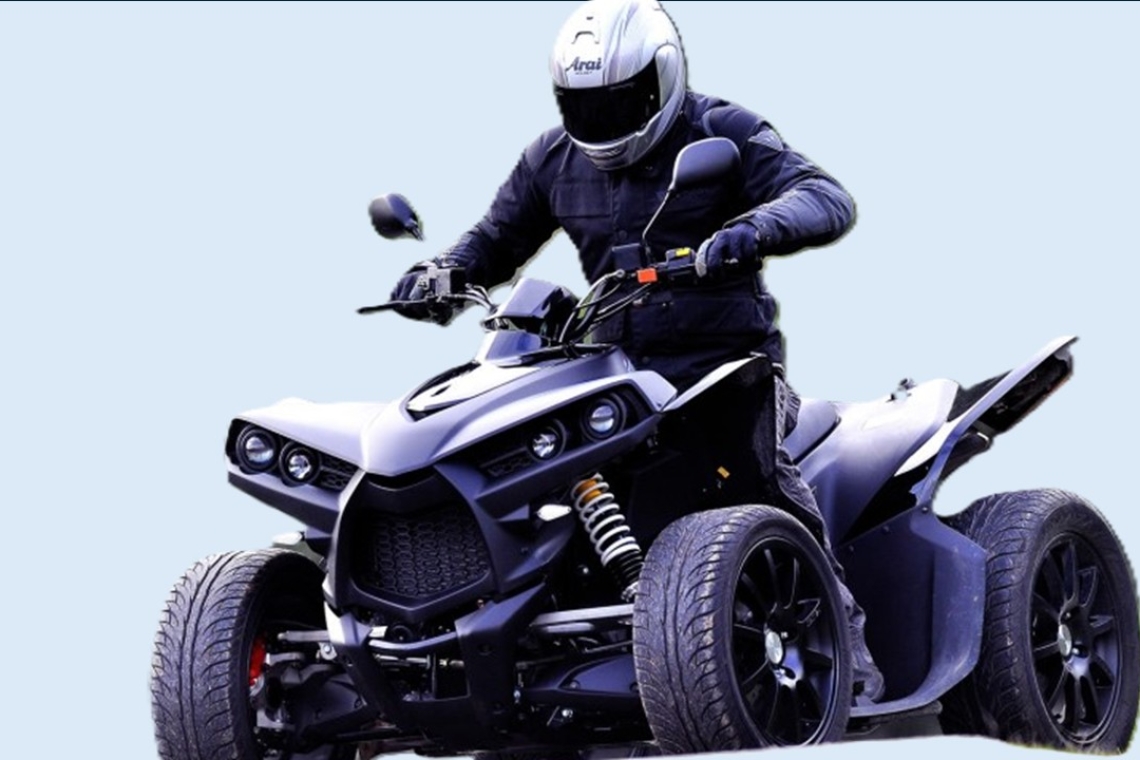 Un bărbat din Azuga a fost reținut după ce a ieșit la plimbare cu un ATV neînmatriculat. Era și băut și nu avea permis