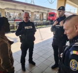 Acțiuni pentru prevenirea furturilor, în stațiile și trenurile de călători din Prahova 