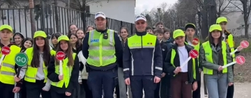 Lecții de siguranță rutieră pentru elevii din Ploiești