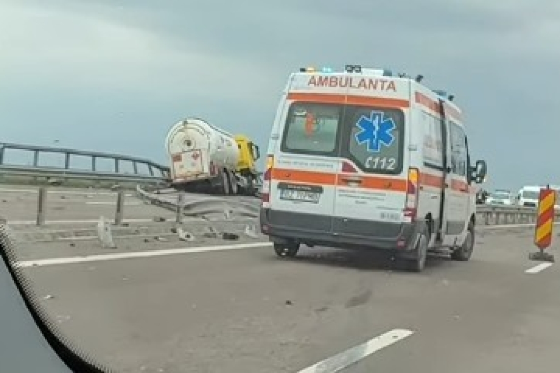 Circulație blocată pe Autostrada A3, după ce o cisternă cu GPL s-a răsturnat. Trafic deviat pe DN1