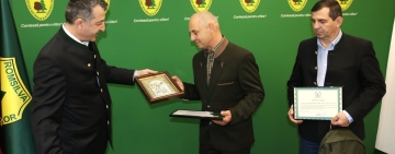 Pădurarul care a salvat fetițele dispărute în județul Mureș a fost premiat de Romsilva