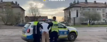 Urmărire ca în filme în Ploiești! Un bărbat pe ATV, reținut de polițiști după ce a fugit de echipaj