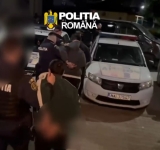 Percheziții și rețineri în Prahova. Mai multe persoane, vizate în două dosare de violențe și scandaluri în plină stradă