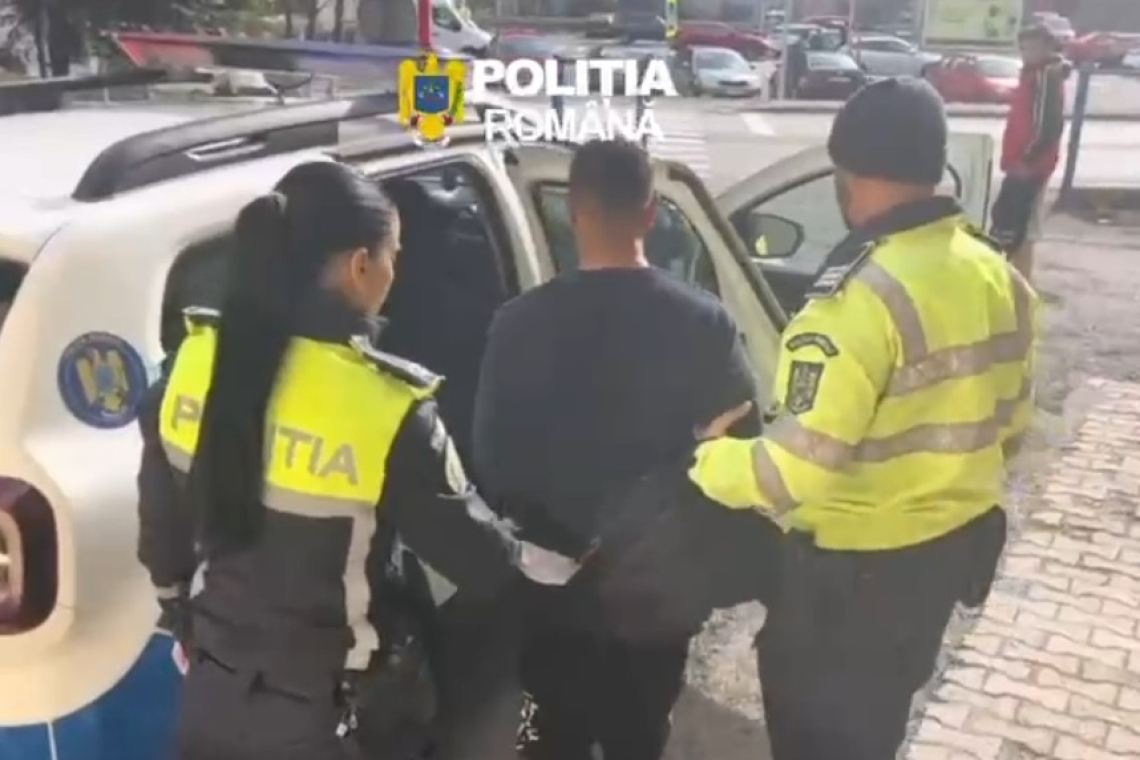 Tânăr reținut după un accident rutier în Sinaia. Conducea fără permis, sub influența alcoolului și cu numere false