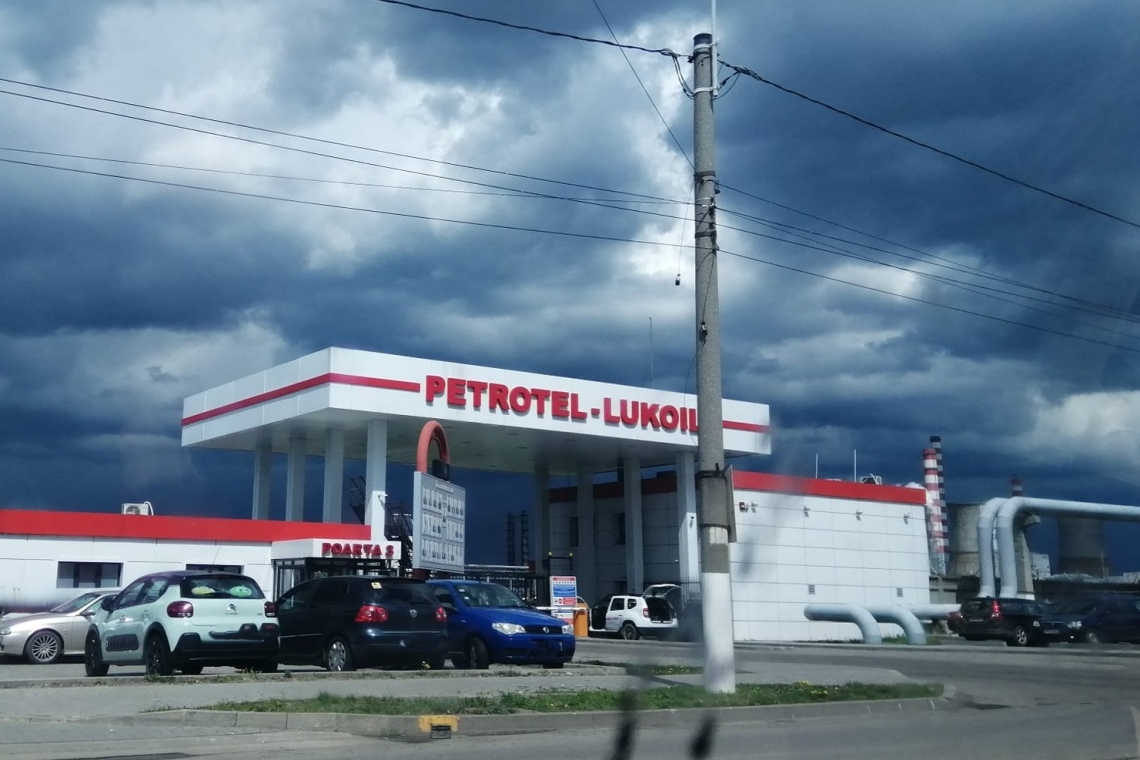 Rafinăria Petrotel-Lukoil s-ar redeschide în 45 de zile. Cum ar putea fi posibilă repornirea activității, după o pauză de jumătate de an?