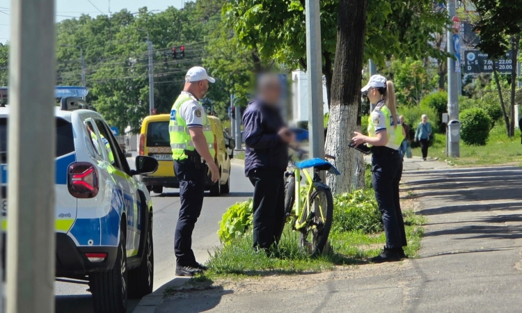 Acțiune a agenților rutieri în Ploiești. Vizați - pietonii și bicicliștii