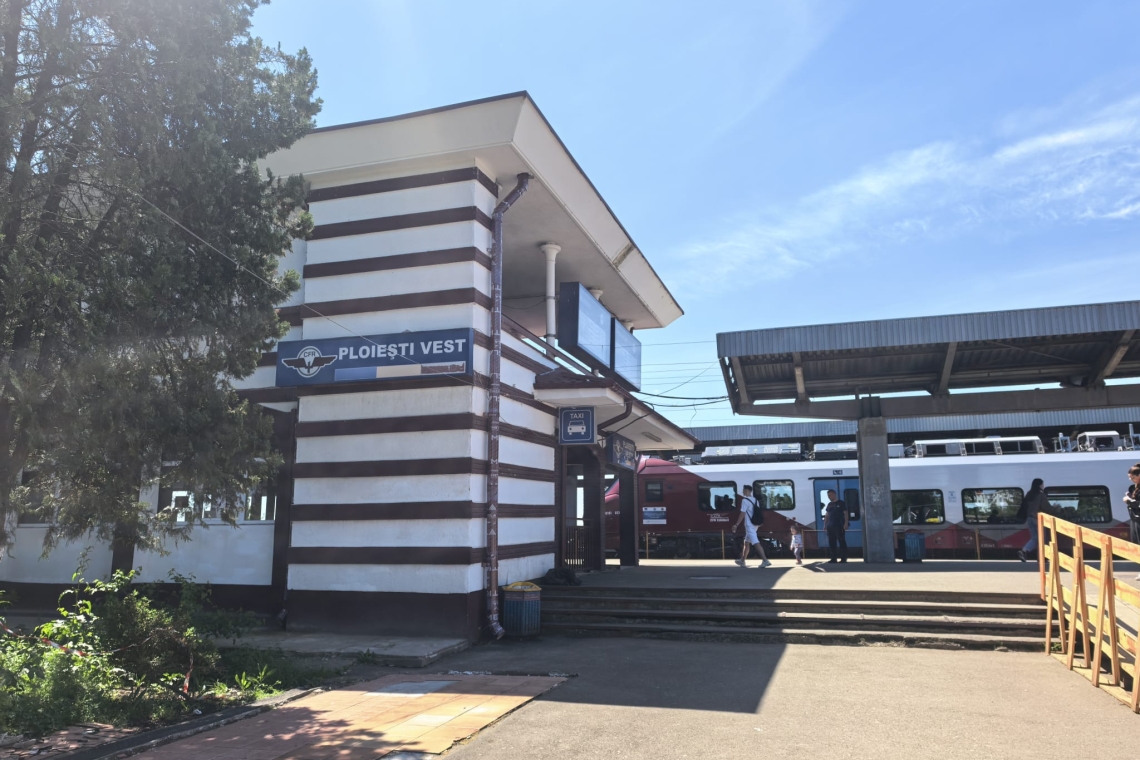 Modernizarea stației CFR Ploiești Vest avansează lent. Vor fi gata la timp lucrările?