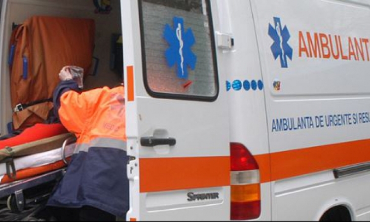 Scandal pornit de la pășunatul animalelor, la Vălenii de Munte. Un bărbat a fost lovit în cap și transportat la spital