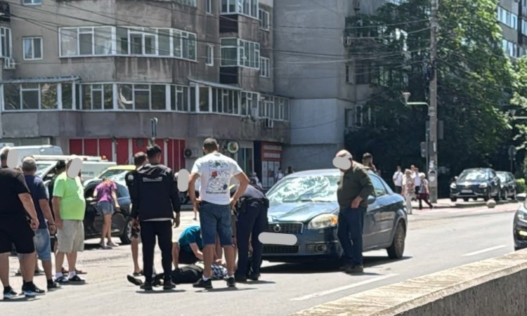 Femeie de 72 de ani, accidentată de un autoturism în timp ce traversa Bulevardul București din Ploiești