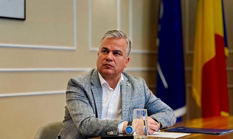 Adrian Veștea: Este inadmisibil ca aproape toți oamenii din conducerea PNL care au adus voturi pentru partid să fie dați la o parte pentru venetici și oportuniști