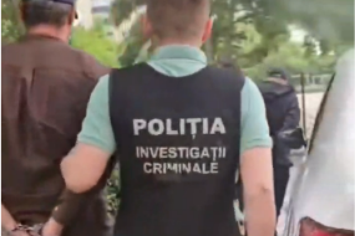 Doi ilfoveni, prinși în timp ce dădeau o spargere într-o casă din Ploiești. Bărbații au fost reținuți pentru 24 de ore