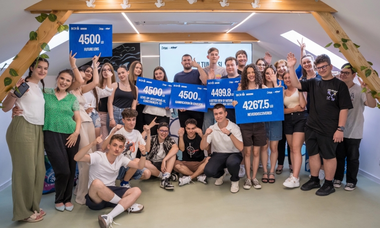 Cinci proiecte ale tinerilor din Ploiești primesc finanțare de aproape 25.000 de lei prin programul Com'ON x ZBOR