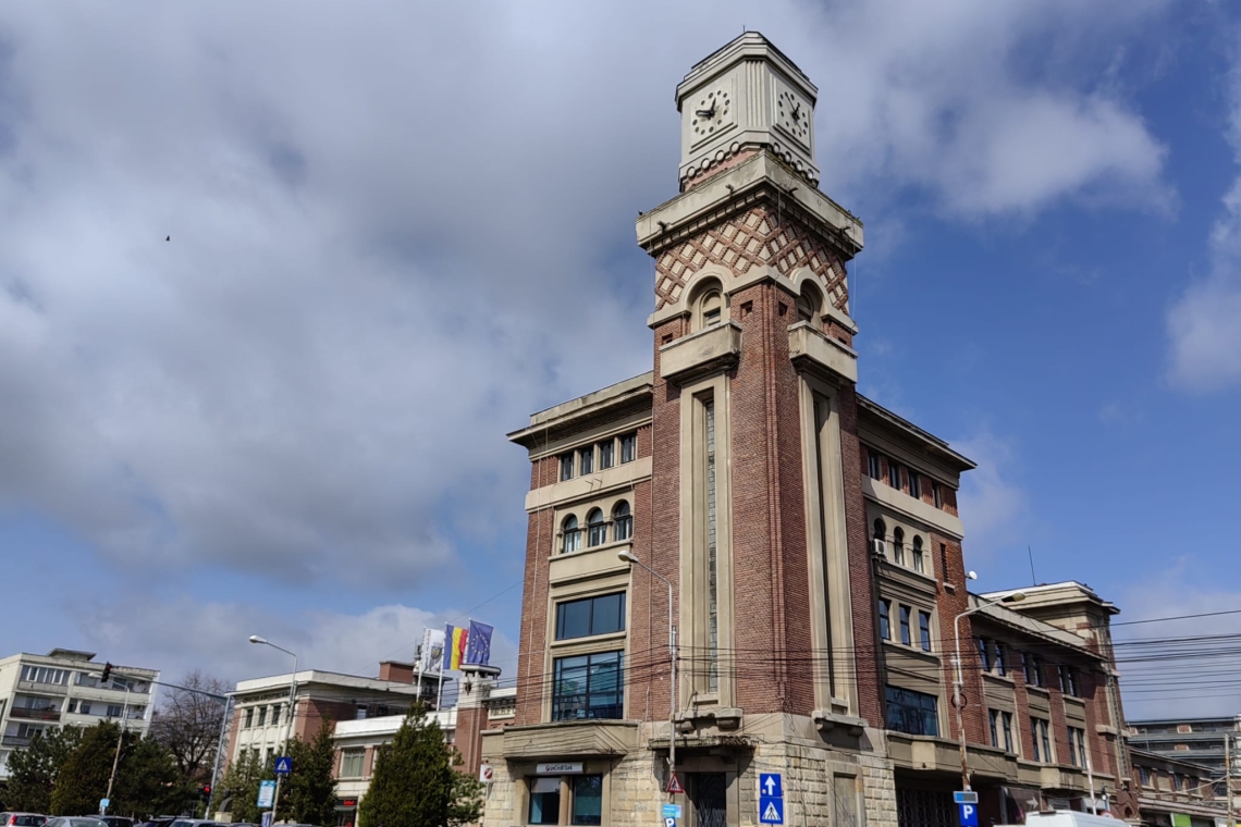 Exclusiv | Turnul Halelor Centrale, cel mai vulnerabil la cutremur din cele 43 de imobile evaluate vizual, la solicitarea Primăriei Ploiești