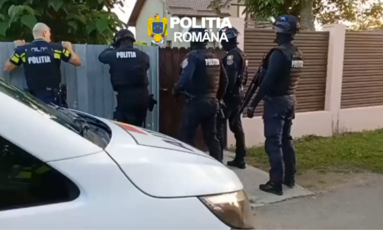 Bărbat arestat preventiv după ce a furat bani din locuința unui cuplu de nonagenari din Gherghița