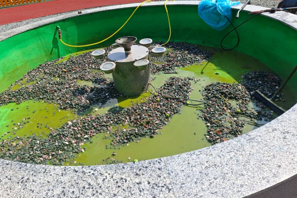 La doar o lună de la inaugurare, fântâna arteziană din Parcul Modern Vest, vandalizată. Apelul SGU Ploiești